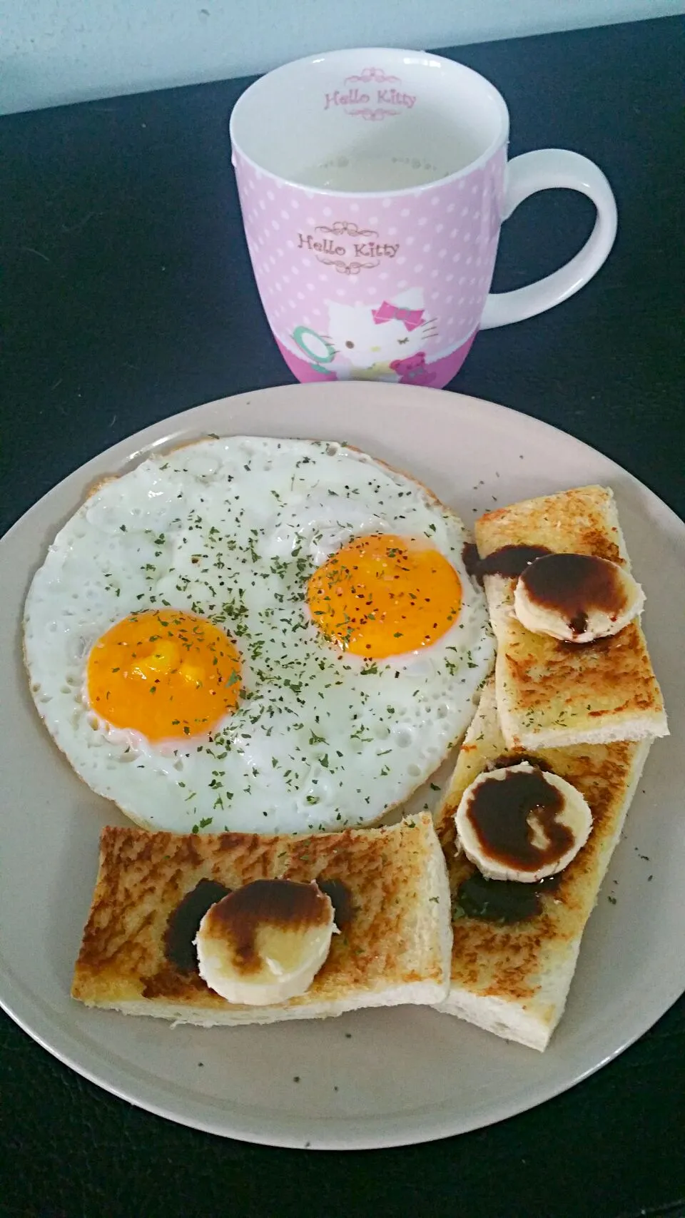 Eggs & Toast with banana + Hershey 😍👅💋|🌷lynnlicious🌷さん