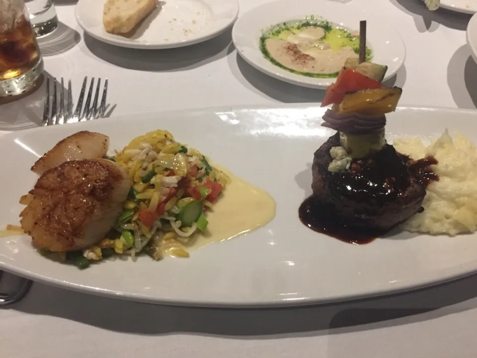 Scallops and Filet mignon|Ken Dillさん