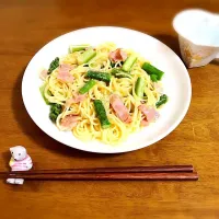 ●アスパラとベーコンの濃厚クリームパスタ|なつきちさん