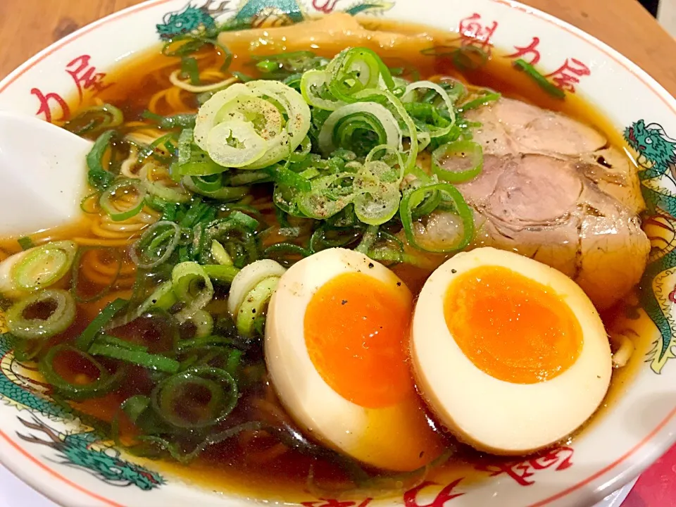 魁力屋 味玉醤油ラーメン|もちもちさん