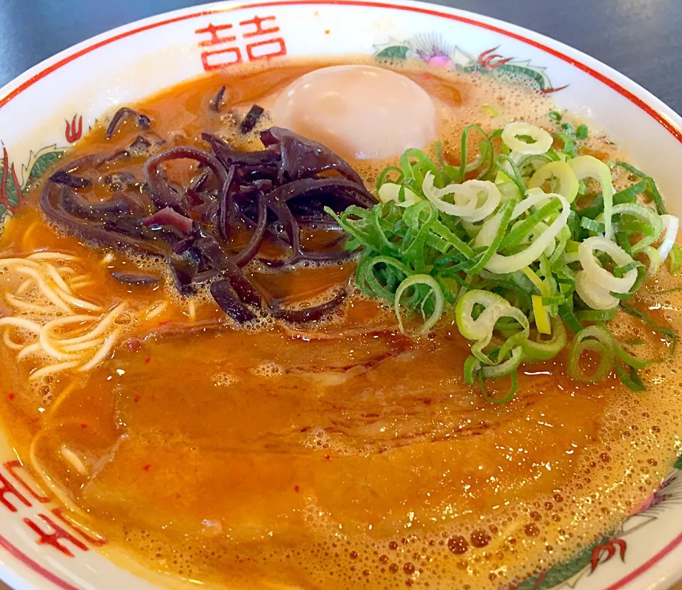 スープは激辛、麺はハリガネの豚骨ラーメンでアンチダイエットを敢行🐷しかし、大して辛くなかったなぁ💦|にゃあ（芸名）さん