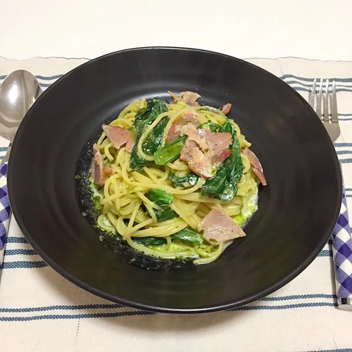 ホウレンソウと焼豚のバジルクリームパスタ|chiroさん