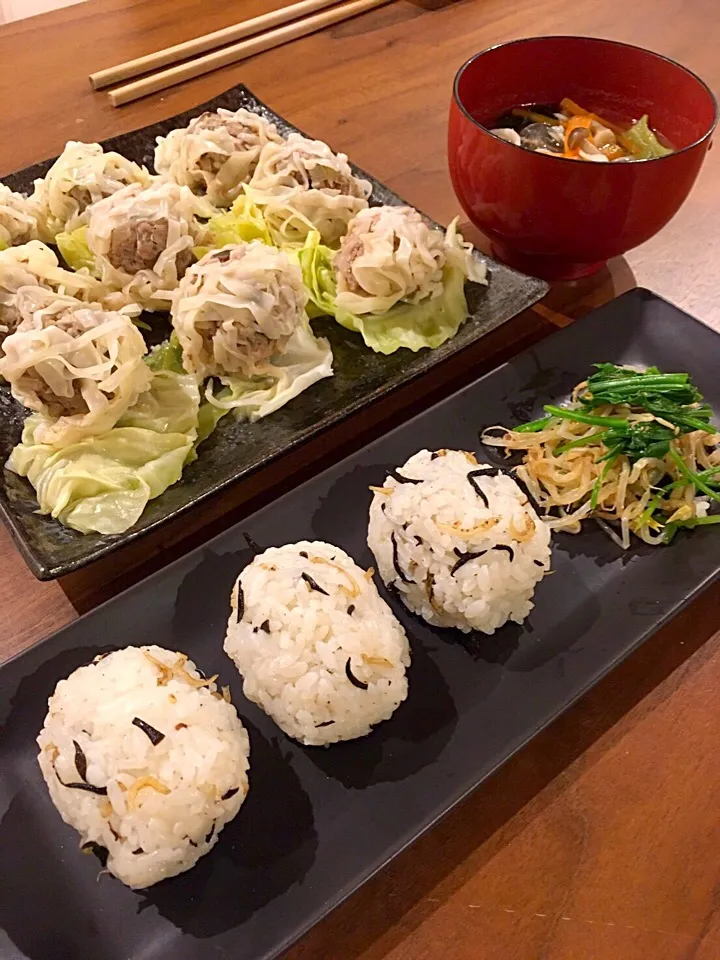 今日のうちご飯
包まないシュウマイ
春雨スープ
もやしとほうれん草のナムル|もえBBAさん