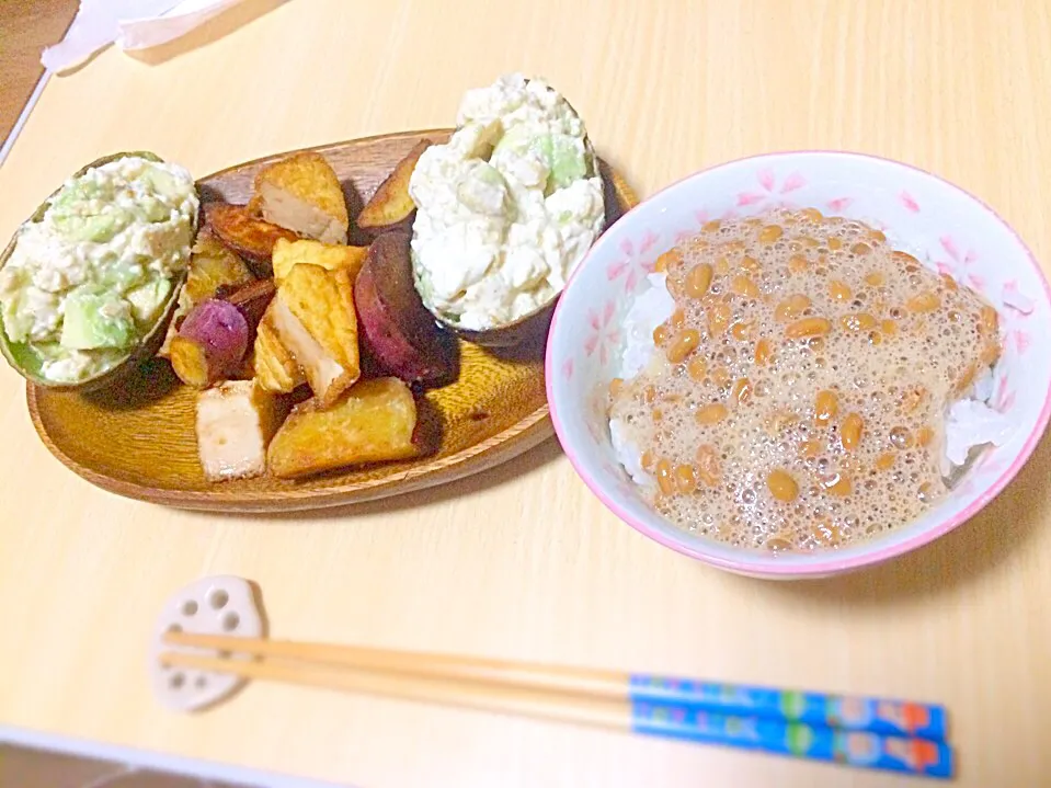 さつまいもと厚揚げのうま煮
豆腐とアボカドのサラダ|はるかさん