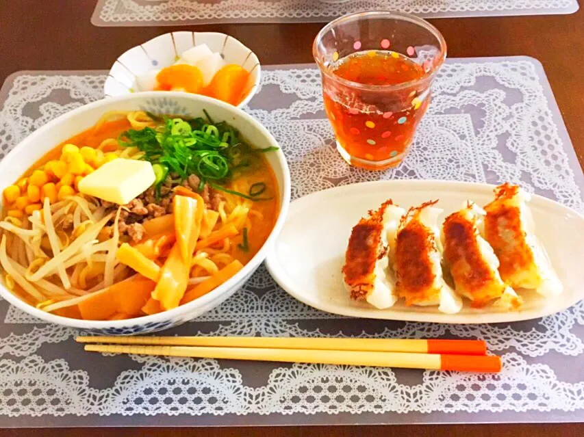 手づくりスープの味噌ラーメン＊
餃子＊
杏仁豆腐＊|anna☺︎さん