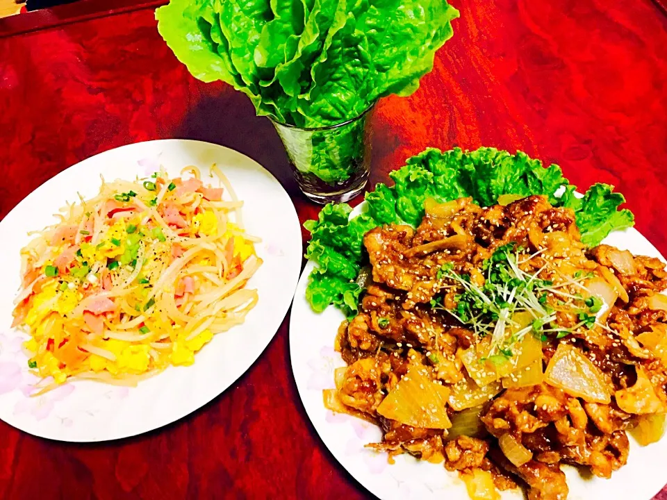 ある日の晩御飯/もやしとハムと卵の中華炒めとプルコギとサンチュ♡|みーちゃん(*´∀`)♪さん