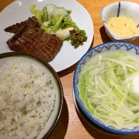 今日の昼飯は牛タン利休、間違いない美味さやね(о´∀`о)