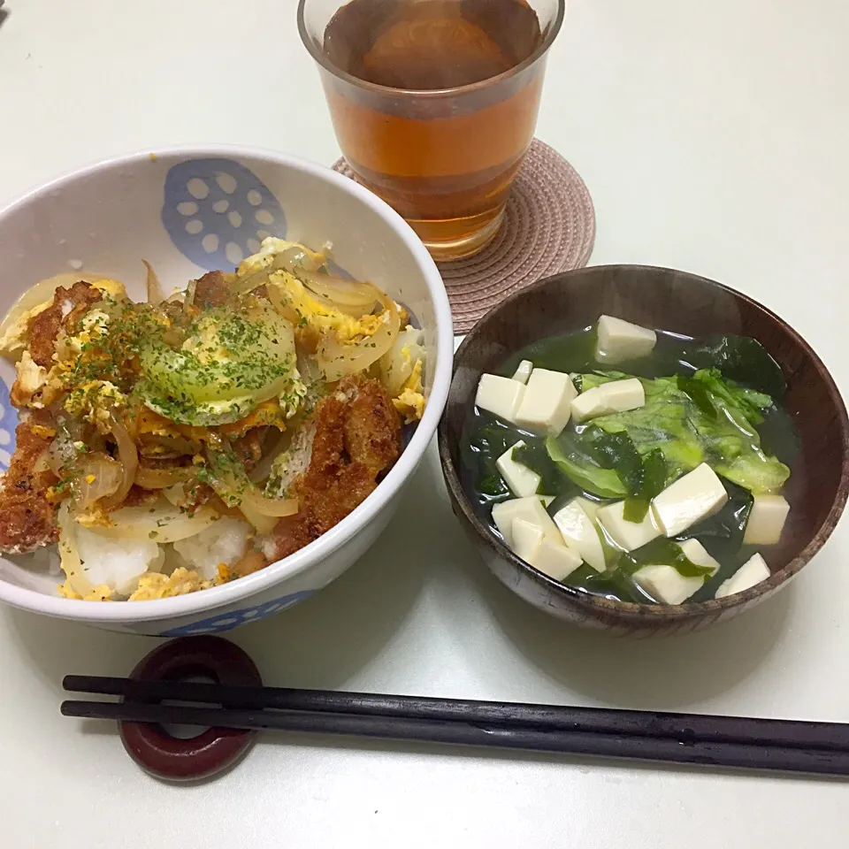 ・カツ丼
・ワカメとレタスのスープ|とうふさん