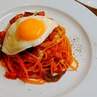 大人のナポリタン 目玉焼きのせ|うちわさん