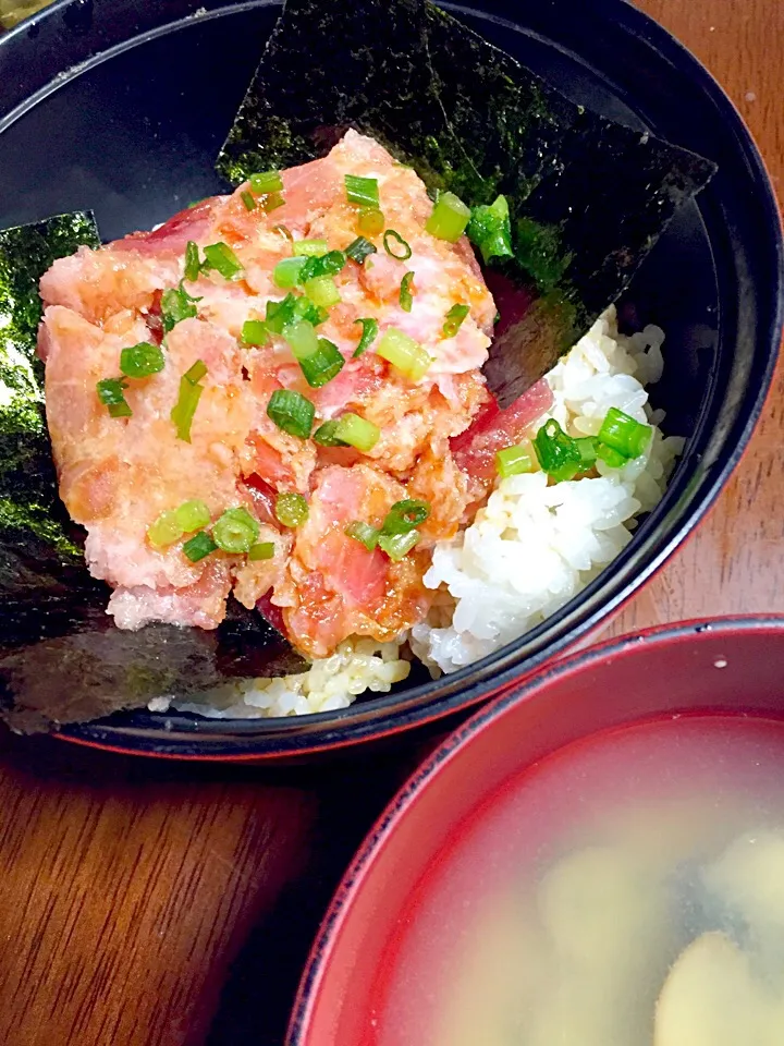 ネギトロ丼 シジミの味噌汁|掛谷節子さん