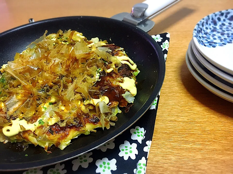 豆腐、蒟蒻、昆布入り！たっぷりキャベツのお好み焼き(*Ü*)|にっこさん