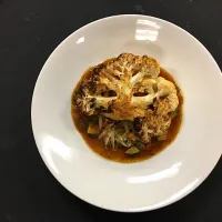 Blackened cauliflower steak with winter veg ragout|Chef Guidaさん