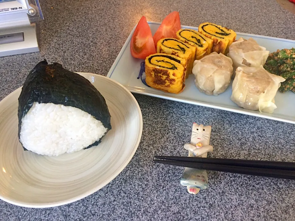 お昼ご飯はお弁当箱に詰めなかったお弁当😅|ユキ❄︎ミライさん