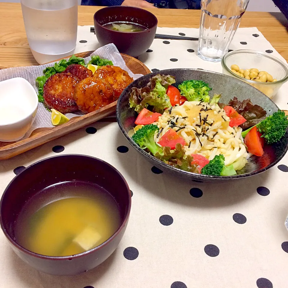 Snapdishの料理写真:✩すだちうどんサラダとお豆腐つくね✩⋆*|ちょこあや＊*さん