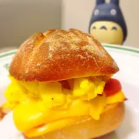 Snapdishの料理写真:Mini cheese burger 😍|cherylさん