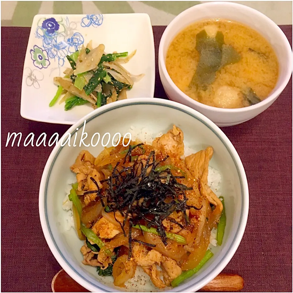 豚焼肉丼⭐︎牛蒡と小松菜のナムル⭐︎お味噌汁|マイコさん