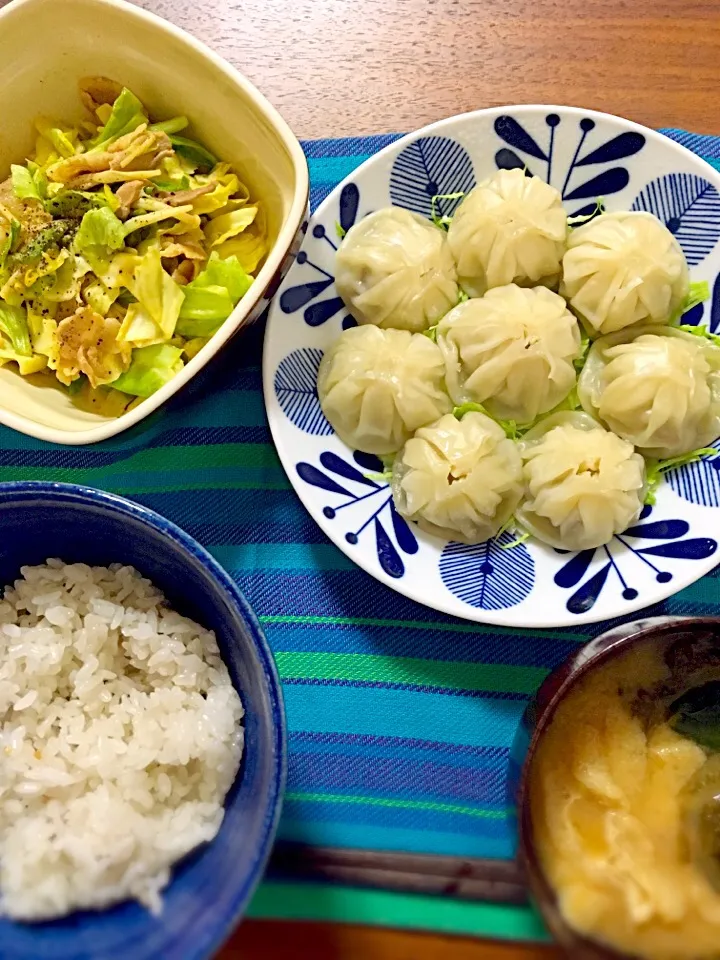 生協の小籠包 キャベツのカレー炒め|siboutotoudedekiteilさん