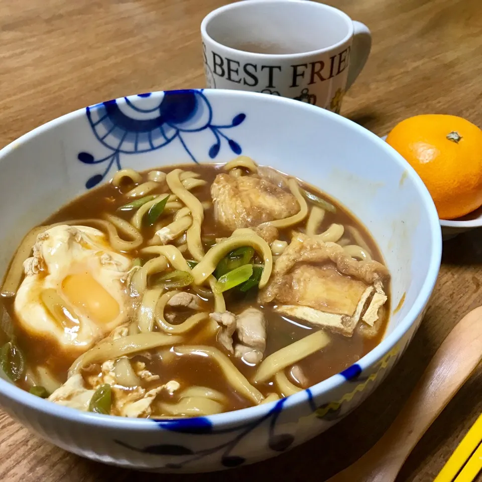 今朝の冷え込みは…さぶ‼️
朝から味噌煮込みうどん〜
晩は味噌おでんだよ〜
いってらっしゃ〜い😊|こぶたちゃんさん