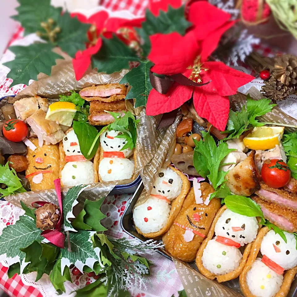 Snapdishの料理写真:雪だるま⛄️とトナカイお稲荷さん弁当|せいこさん