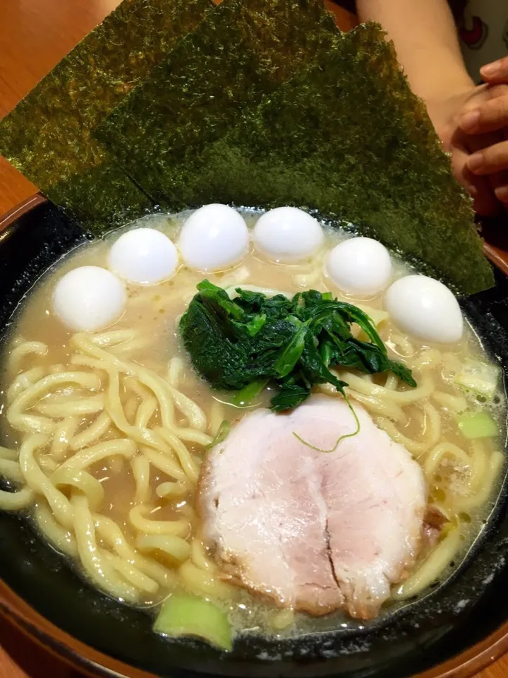 Snapdishの料理写真:【力丸屋】醤油豚骨ラーメン|りをさん