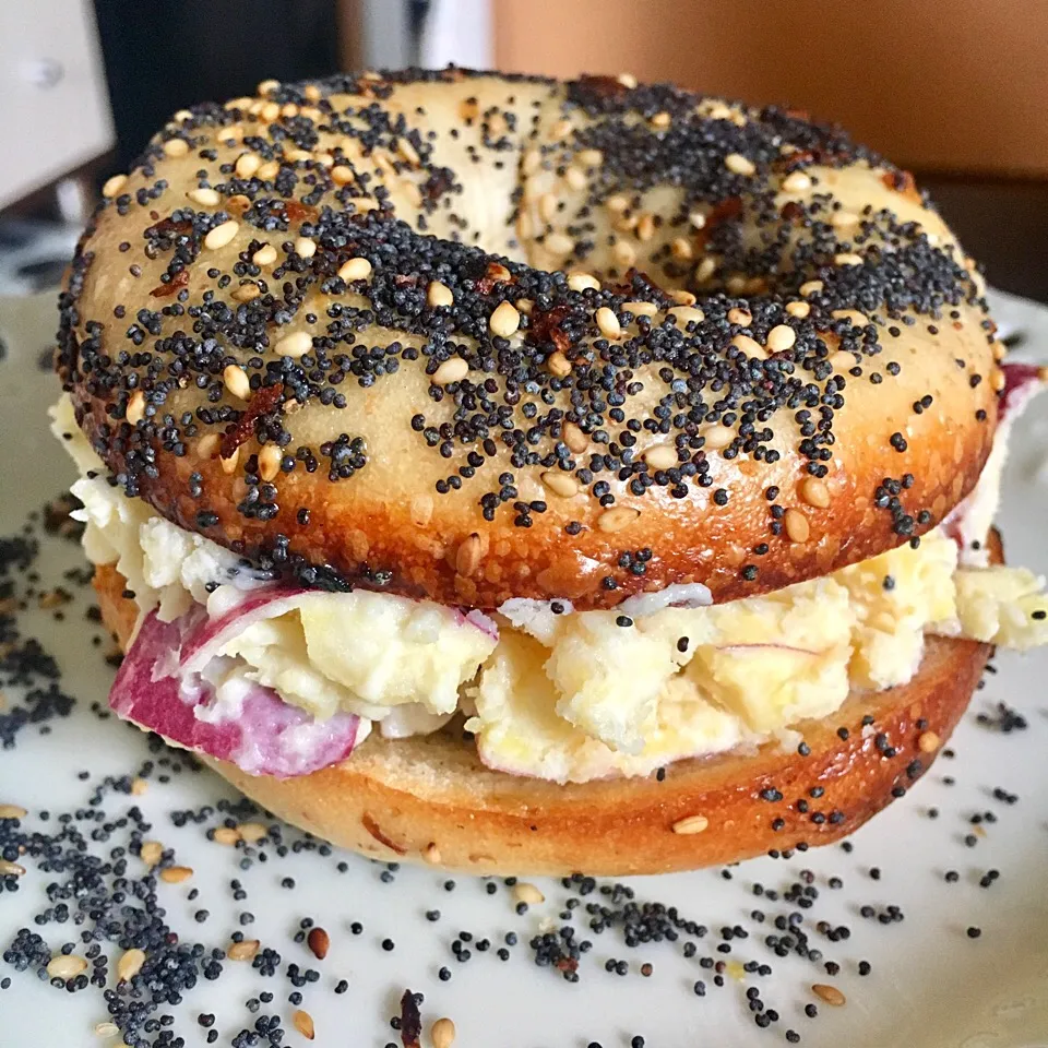 Whole Wheat Bagel Sandwich with sweet potato, cream cheese and maple syrop＊さつまいもクリームチーズ全粒粉ベーグルサンド|Miboさん