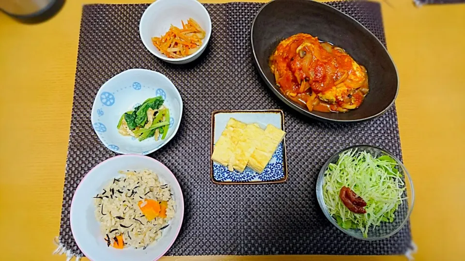 鶏胸肉椎茸包みのトマト煮込み♪|ちかぴょんさん