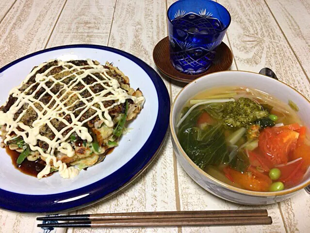 歳をとっても〜シワになっても〜な

野菜コンソメSOUP♬

ダブルマヨビームお好み焼き♬|ひーちゃんさん