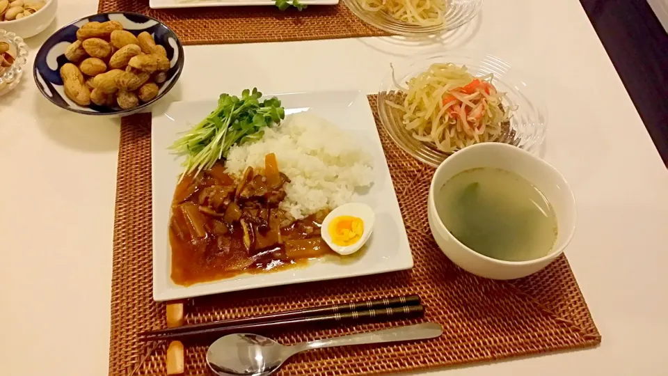 今日の夕食　無印のルーロー飯、もやしサラダ、わかめスープ、ゆで落花生|pinknari🐰🌈さん