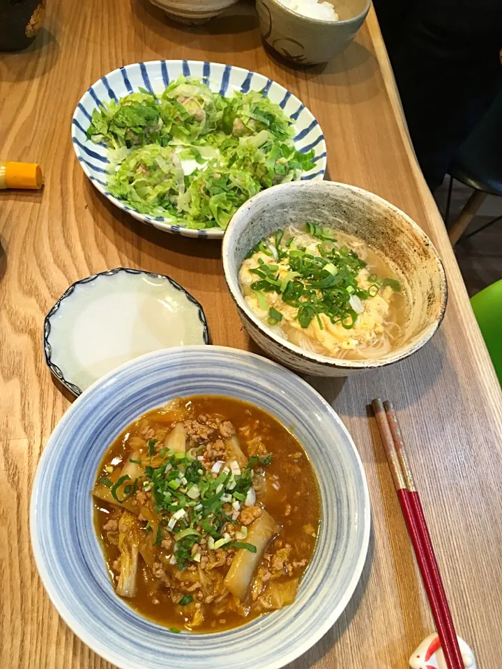 Snapdishの料理写真:今夜は初挑戦のんばっかり。

麻婆白菜
レタスシューマイ
中華風にゅうめん|Momo Hanaさん