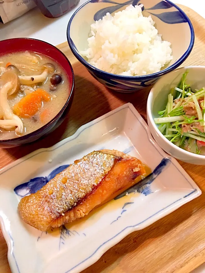 銀鮭の朝定食|Hiromi Isonagaさん