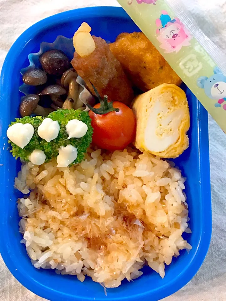 Snapdishの料理写真:Lunch box☆おかか弁当|🌈Ami🍻さん