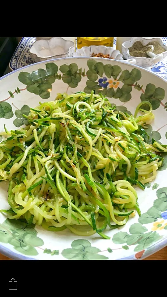 zucchini noodles|🌺IAnneさん