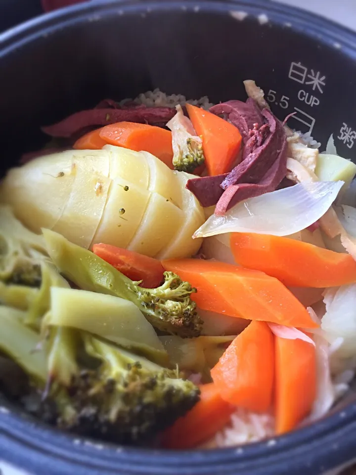 野菜と牛胃袋のポトフ風釜飯|FU-TEN 古原貴大さん