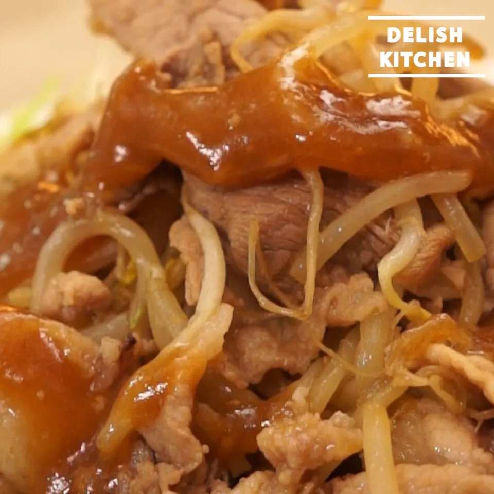 【動画】豚こまもやしの生姜焼き delishkitchentv|DELISH KITCHENさん