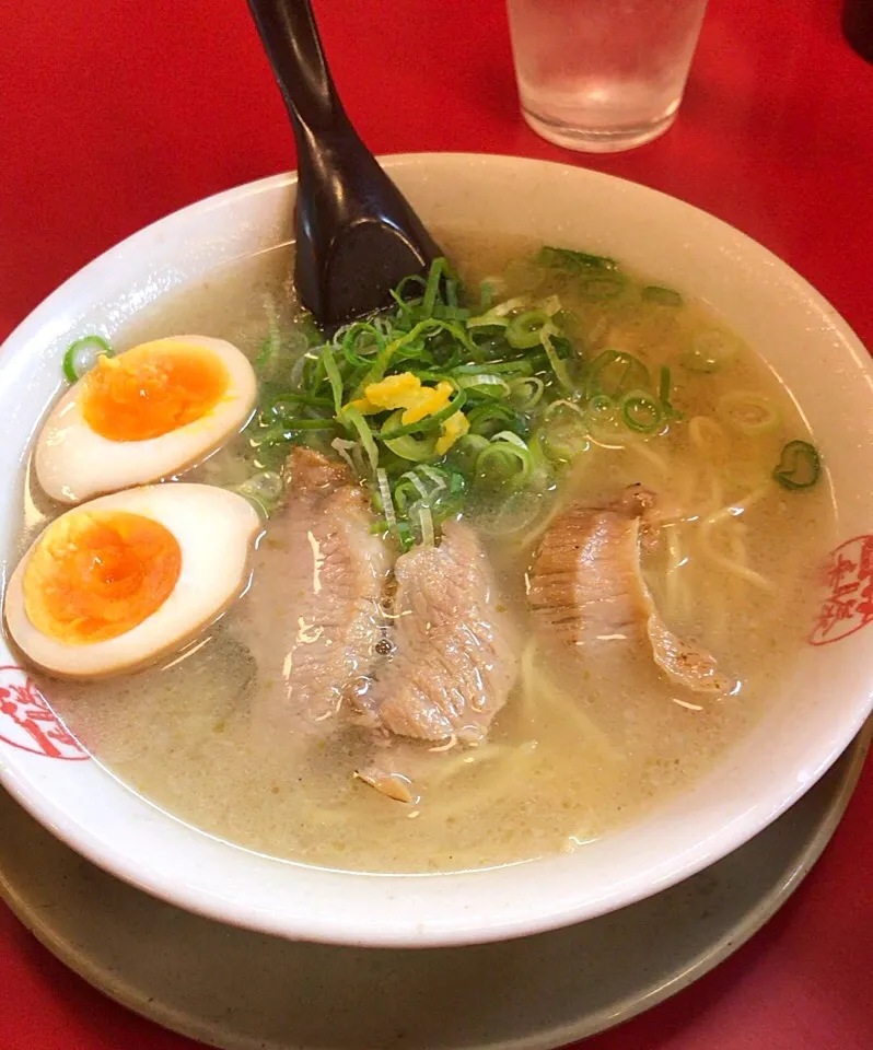 ゆず塩豚トロらーめん🍜   煮卵|るみおんさん