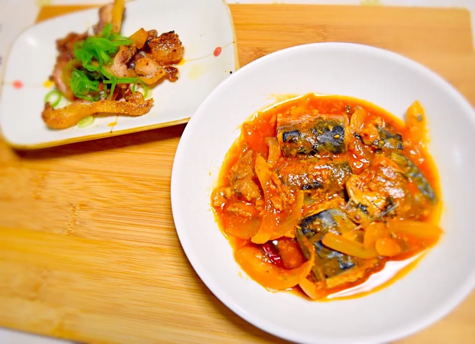 鯖缶のトマト煮とかしわの塩焼き|つーくんさん