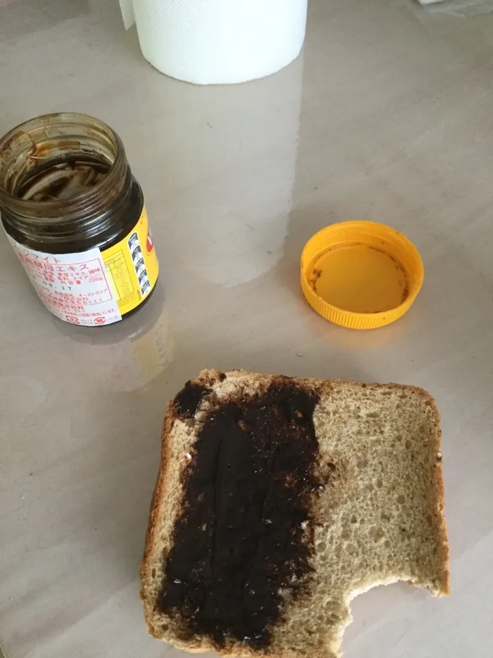 昼 Vegemite sandwich|Mariさん