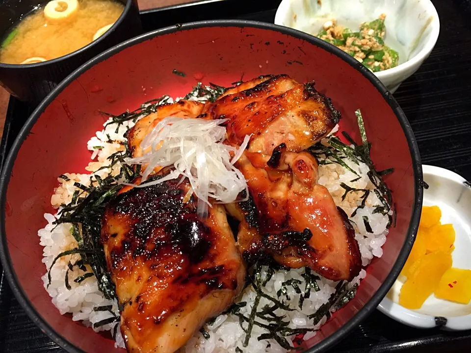 Snapdishの料理写真:鳥丼|T. Wonderさん