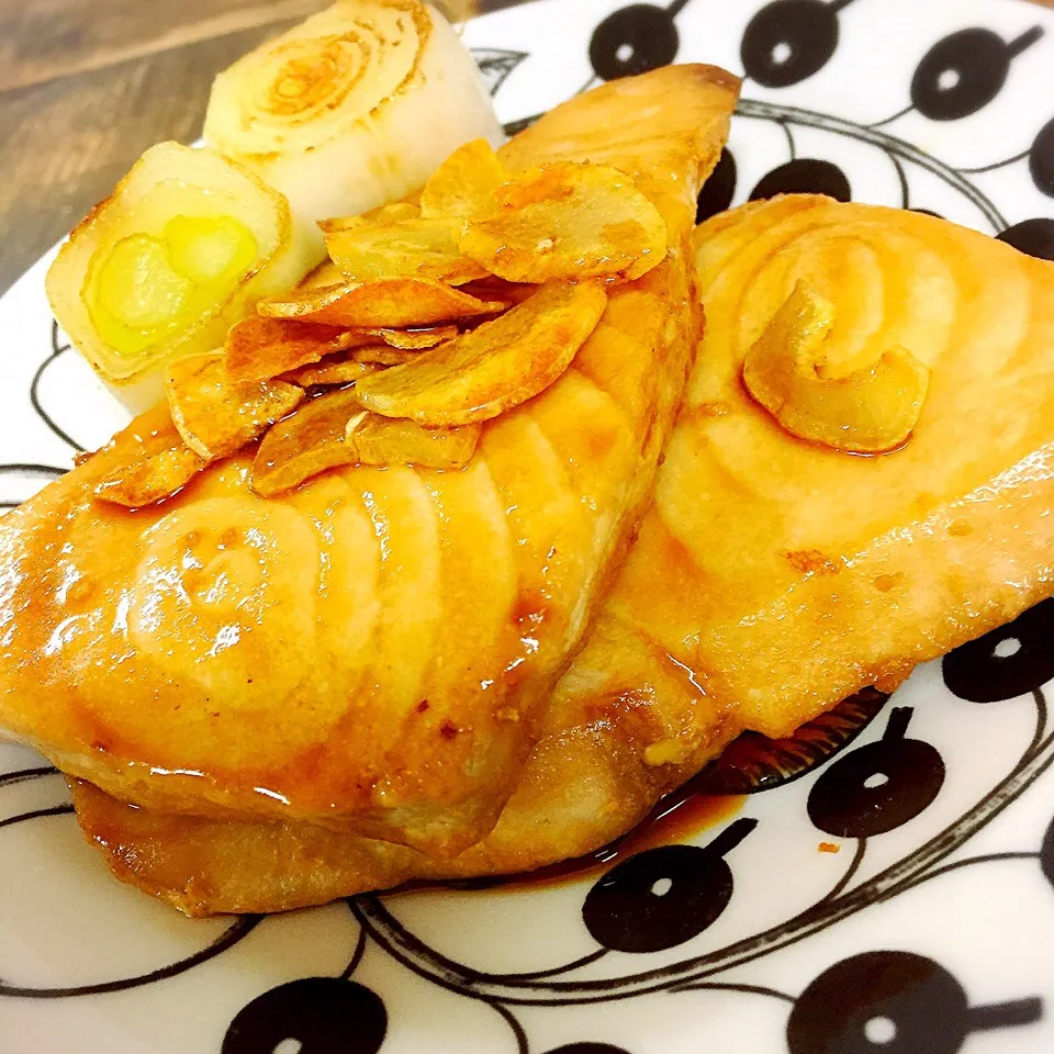 まるまさんの料理 ブリのにんにく照り焼き  めかじきでリピ😍|アッツさん