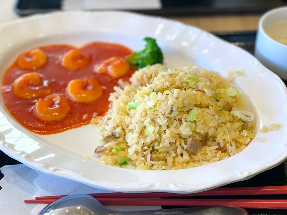 エビチリ炒飯|マハロ菊池さん