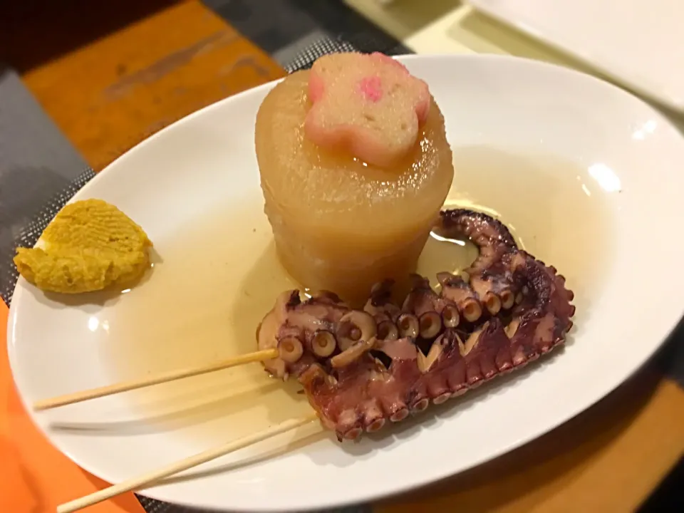 Snapdishの料理写真:おでん🍢大根とタコ🐙@味茂座|まあやさん