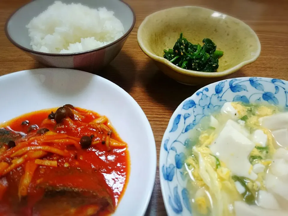 ・鰤のトマト煮
・ほうれん草の胡麻和え
・豆腐の卵あんかけ|ようかんさん