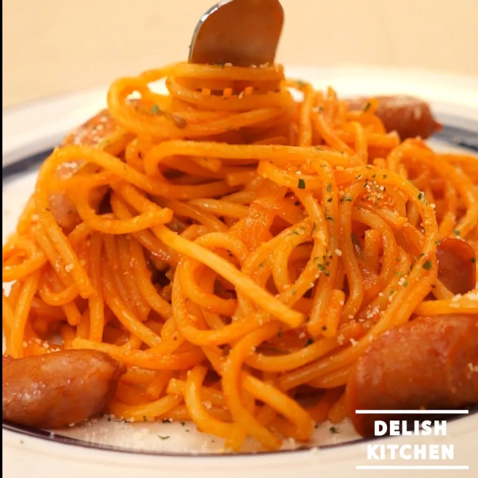 【動画】ワンパンナポリタン#delishkitchentv|DELISH KITCHENさん