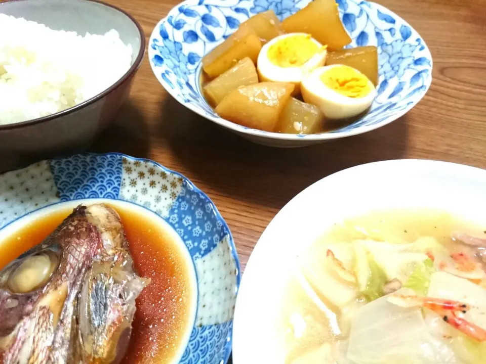 ・鶏もも肉と白菜の中華煮
・鯛あらの煮付け
・大根と卵の煮物|ようかんさん