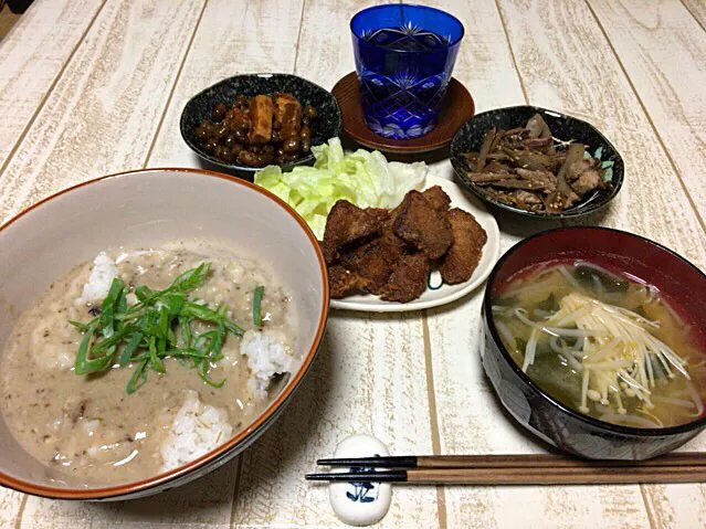 もやしとエノキとワカメの味噌汁♬



自然薯with麦飯

マグロの竜田揚げ

マグロのゴボウ煮

豚角煮withムカゴ|ひーちゃんさん