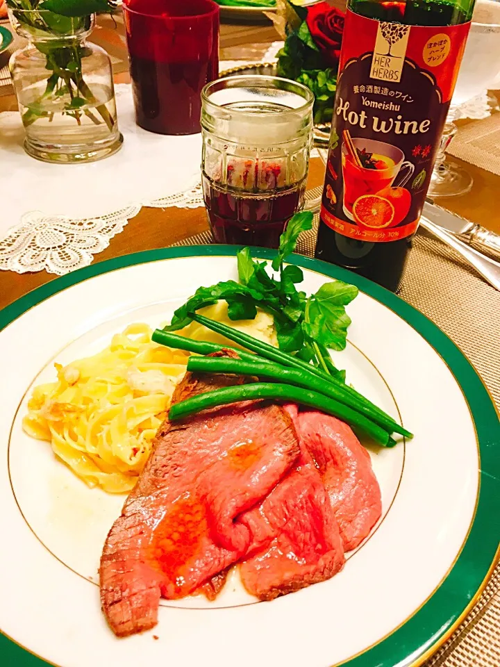 Snapdishの料理写真:メインのローストビーフ！|クリスマスローズさん