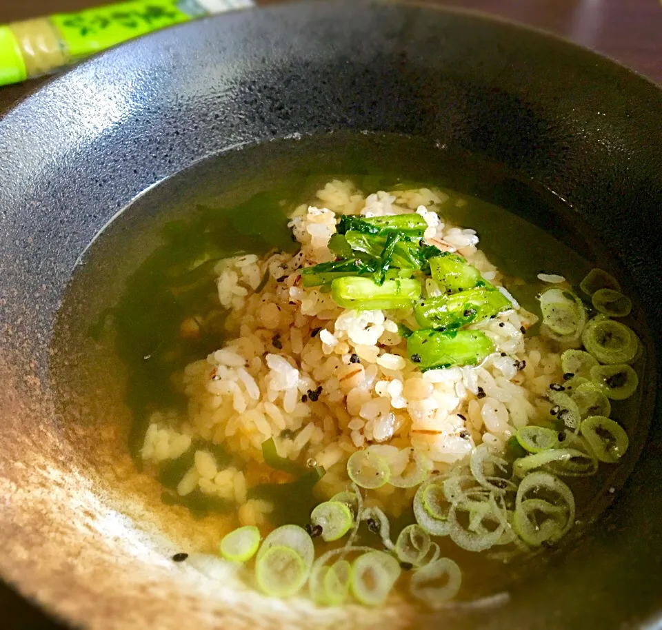 Snapdishの料理写真:朝ごはん イワシ缶の炊き込みご飯茶漬け|ぽんたさん