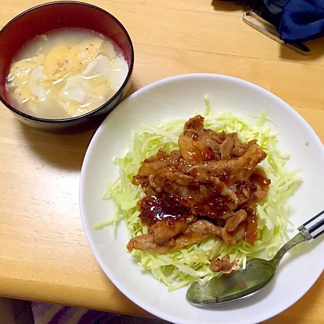 Snapdishの料理写真:焼肉丼＆豆腐スープ|りなさん