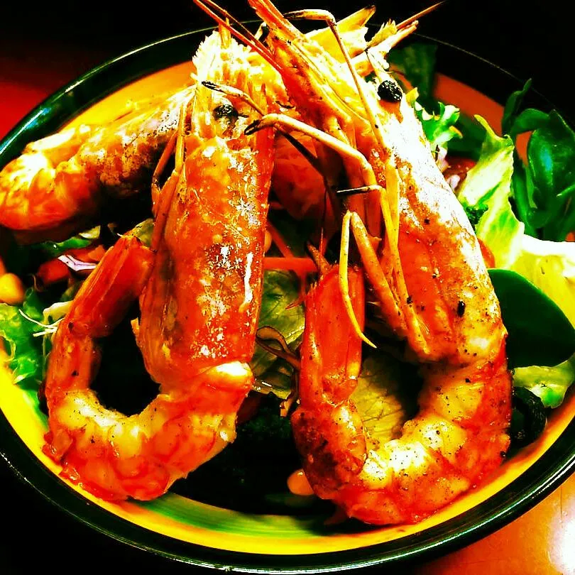 green salad with King prawn|Jackie's Cuisine Yantaiさん