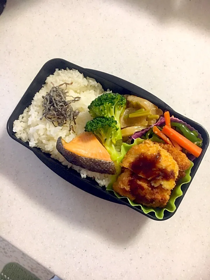 Snapdishの料理写真:チキンカツ弁当|はちさん